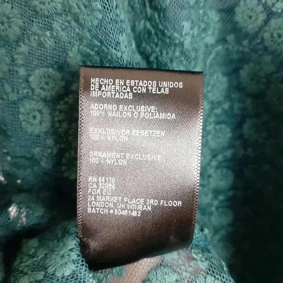 STARING AT STARS Size Small Top - Picture 7 of 7